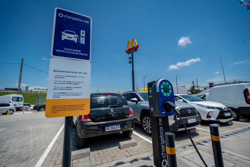 punto de carga Moreno